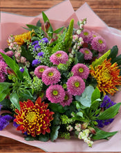 Load image into Gallery viewer, Autumn Radiance Hand-tied Bouquet