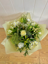Load image into Gallery viewer, Classy Hand-tied Bouquet.
