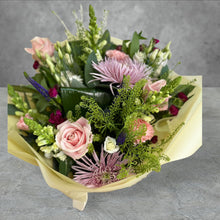 Load image into Gallery viewer, Classic Pink and white Bouquet.