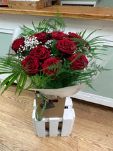 Load image into Gallery viewer, Dozen of Red Roses
